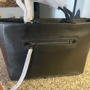 Rebecca Minkoff Regan Tote Crafted from ultra-luxe leather Style #: CH23MRETOT